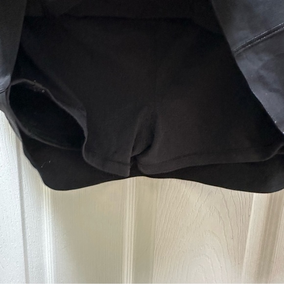 Athleta run with it skort skirt Black Athletic Skort s small - Picture 9 of 9